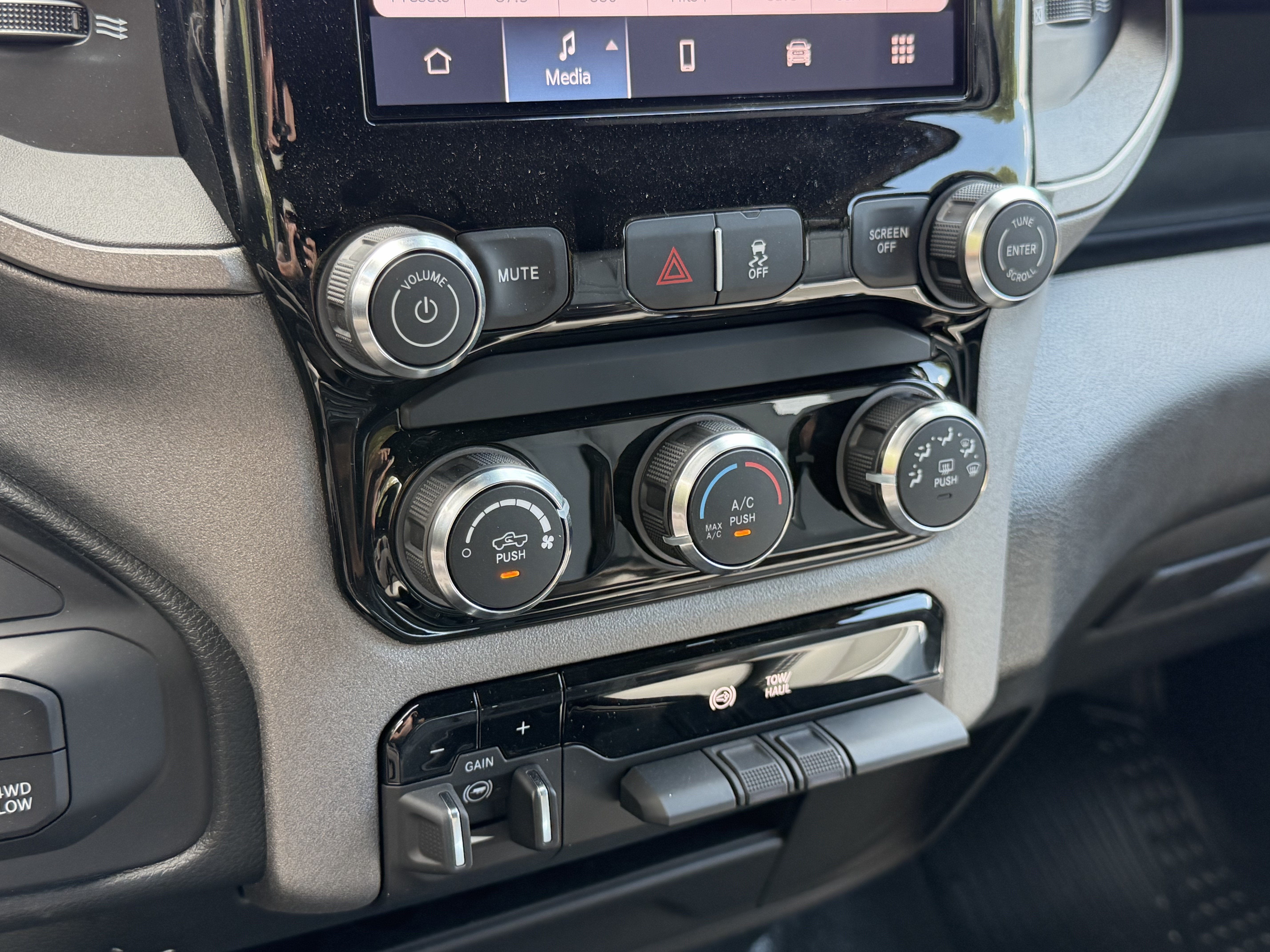 2027 RAM 3500 Tradesman