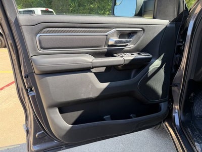 2026 RAM 1500 BIG HORN CREW CAB 4X2 5'7' BOX