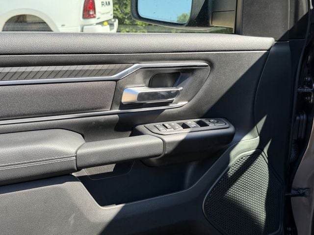2026 RAM 1500 BIG HORN CREW CAB 4X2 5'7' BOX