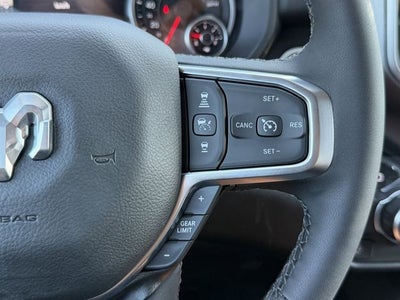 2026 RAM 1500 BIG HORN CREW CAB 4X2 5'7' BOX