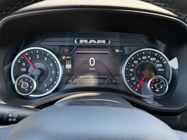2026 RAM 1500 BIG HORN CREW CAB 4X2 5'7' BOX