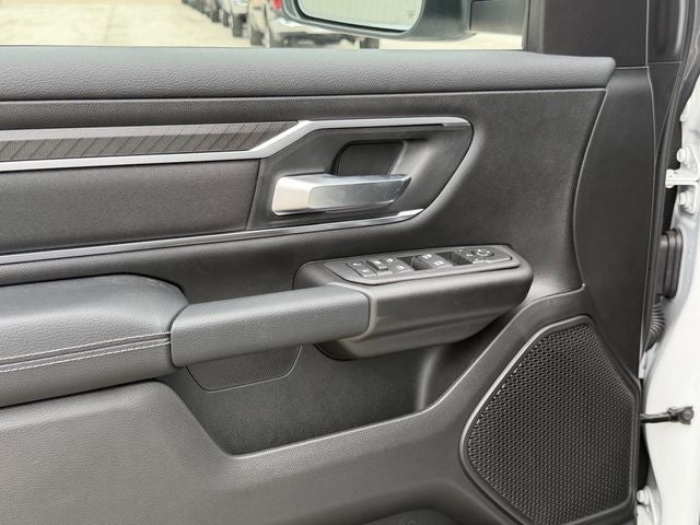 2026 RAM 1500 BIG HORN CREW CAB 4X2 5'7' BOX