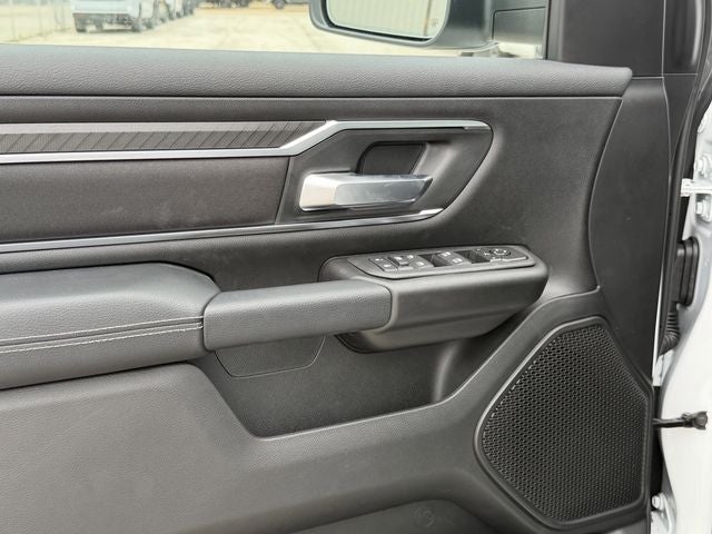 2026 RAM 1500 BIG HORN CREW CAB 4X2 5'7' BOX