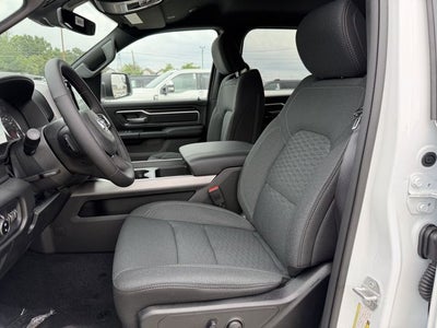 2026 RAM 1500 BIG HORN CREW CAB 4X2 5'7' BOX