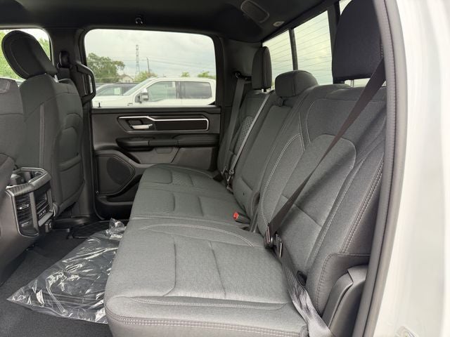 2026 RAM 1500 BIG HORN CREW CAB 4X2 5'7' BOX