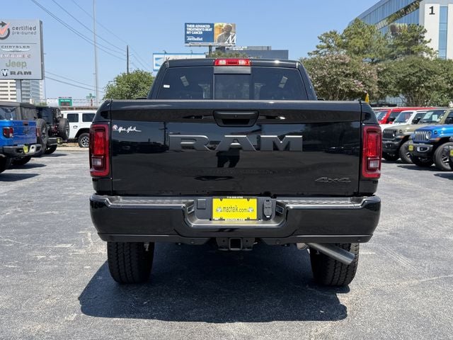 2026 RAM 2500 BLACK EXPRESS CREW CAB 4X4 6'4' BOX