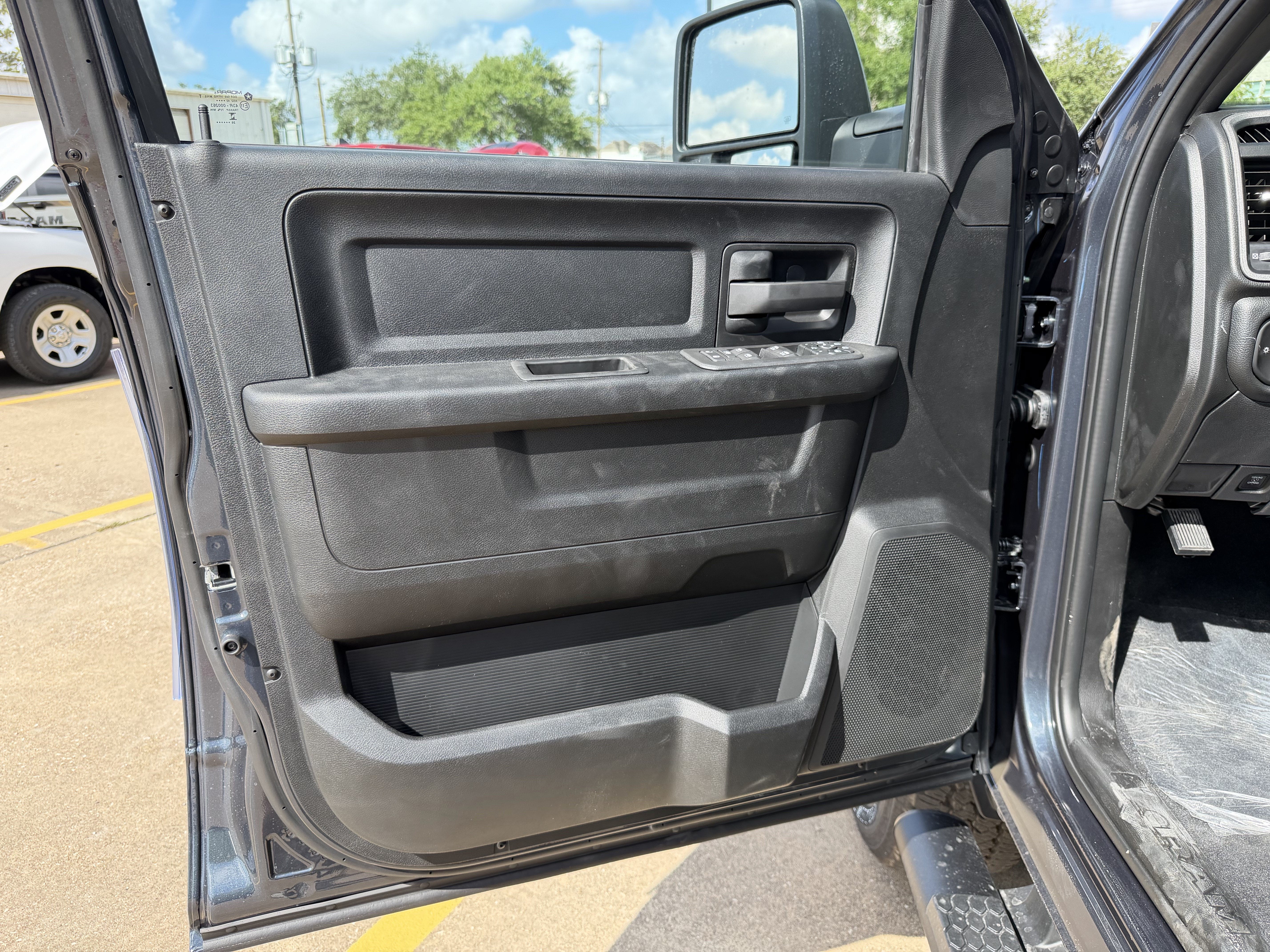 2026 RAM 2500 Black Express