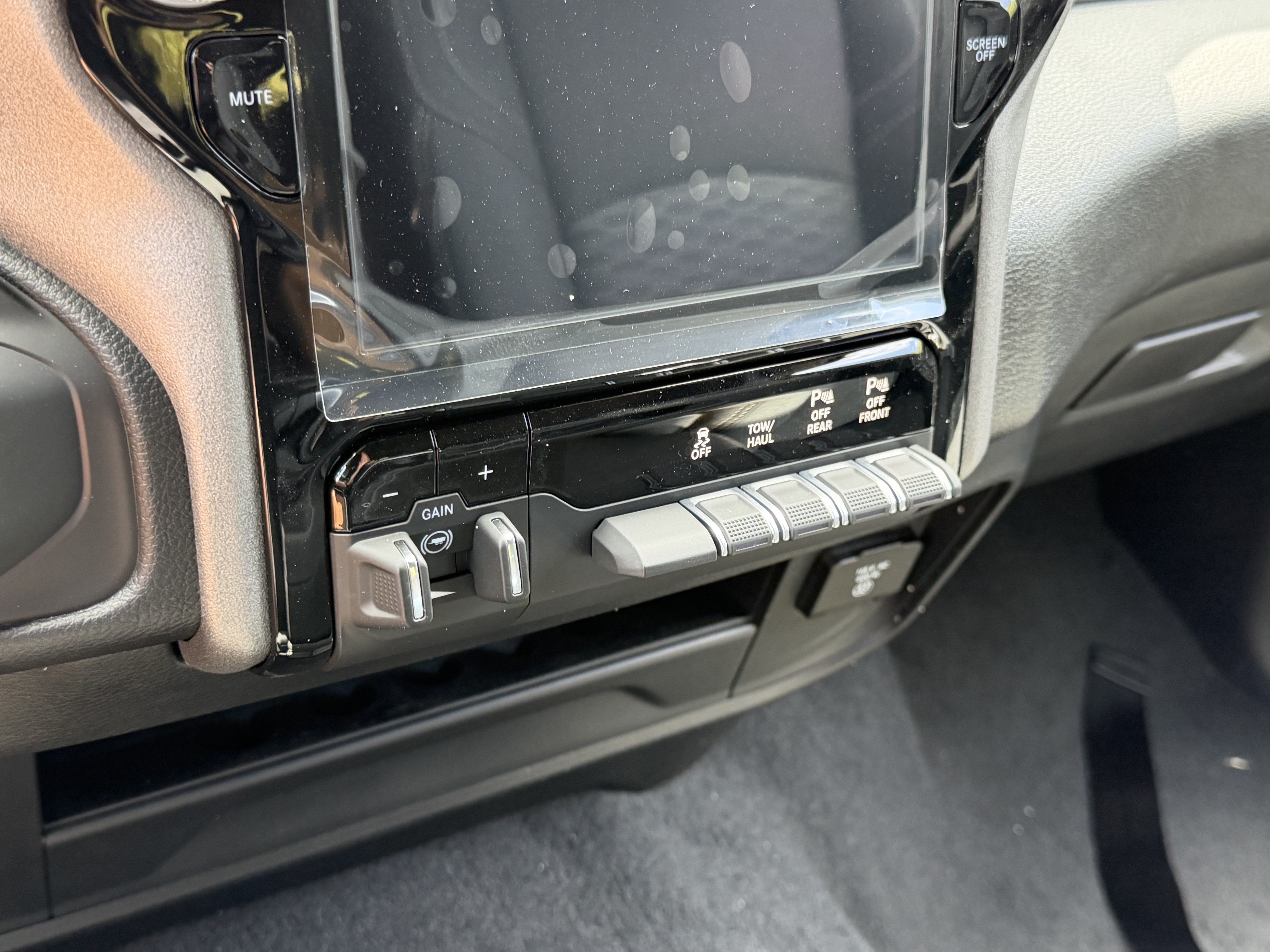 2027 RAM 2500 Black Express