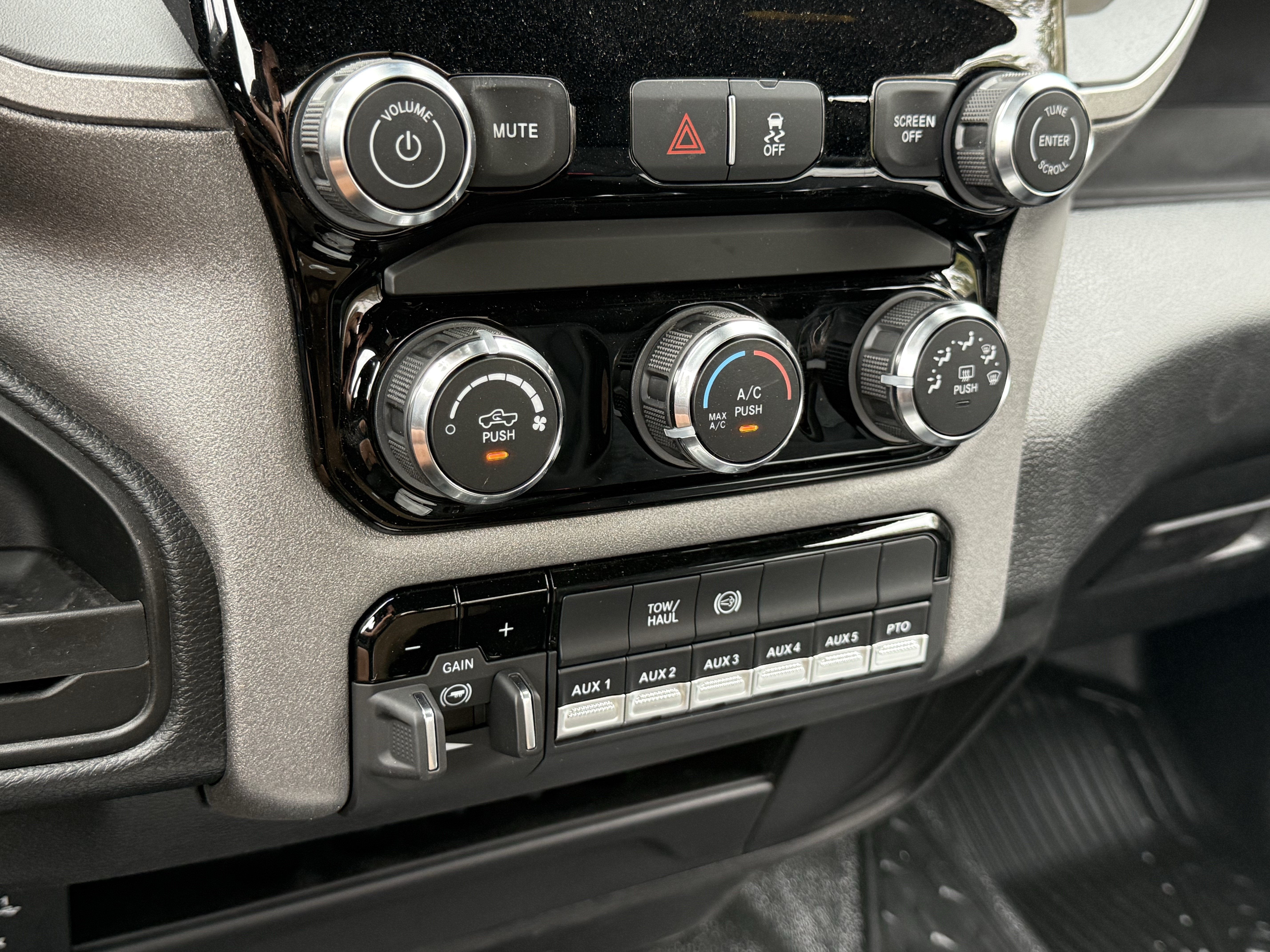 2026 RAM 3500 Chassis Cab Tradesman