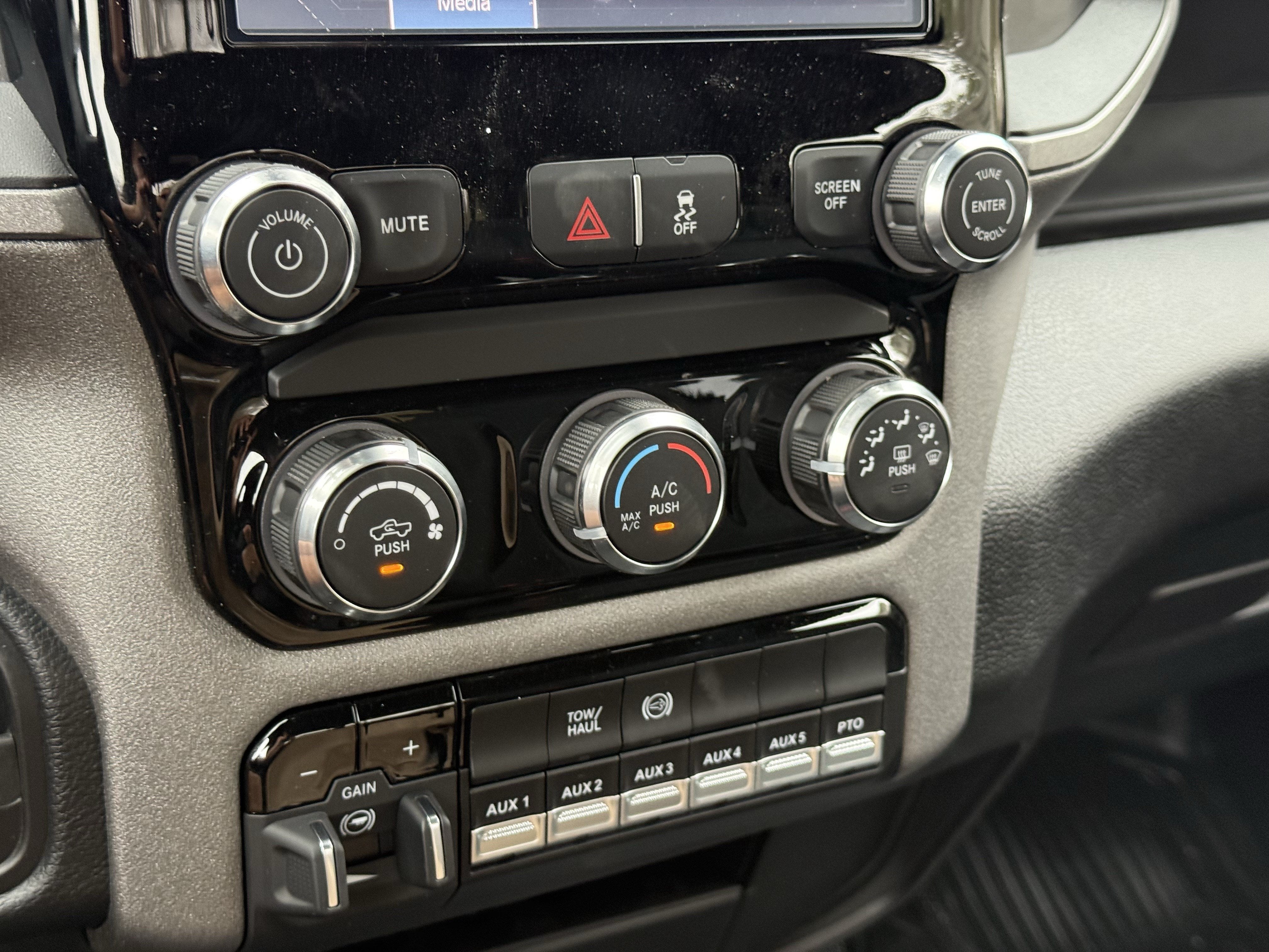 2026 RAM 3500 Chassis Cab Tradesman