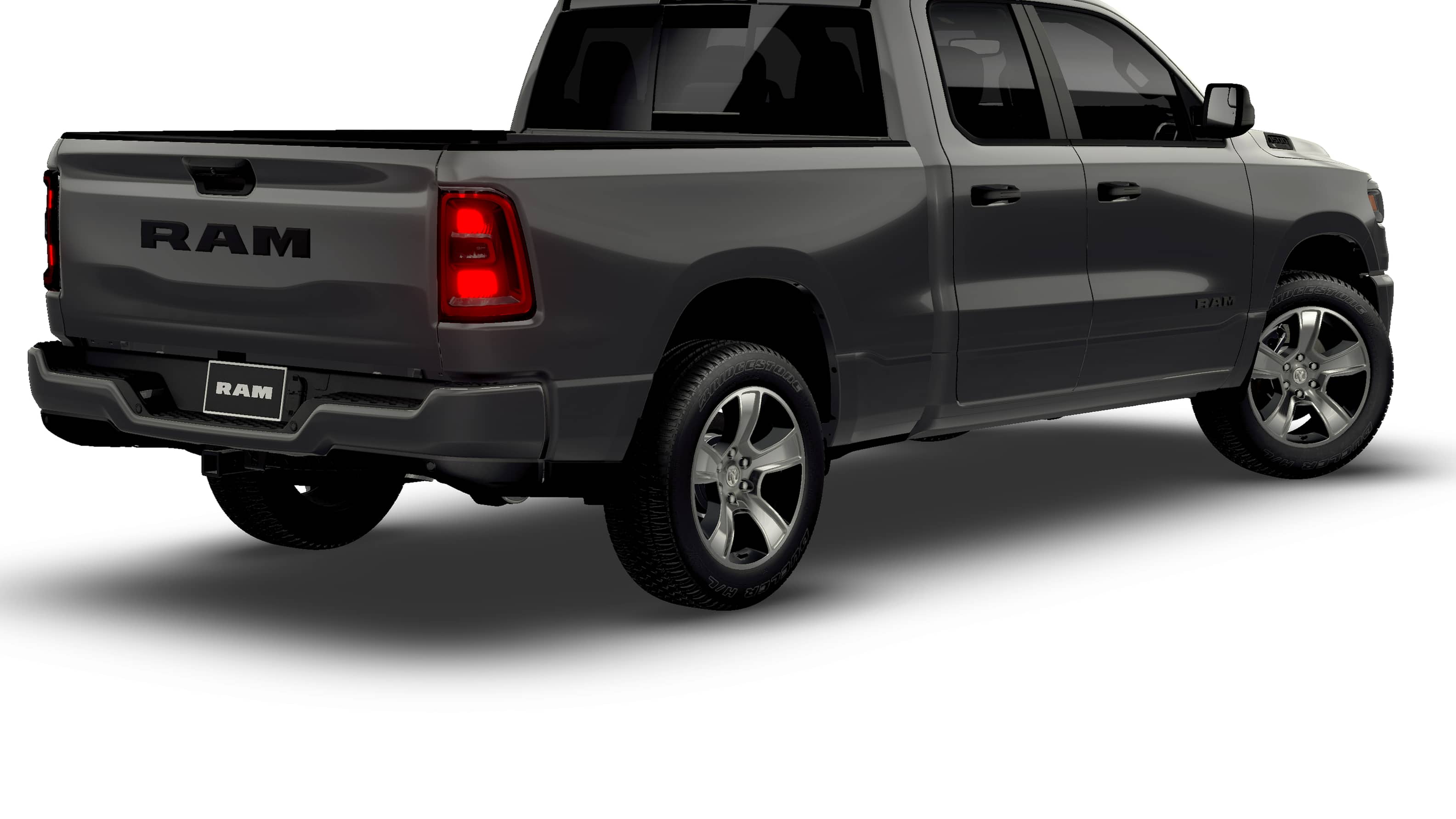 2026 RAM 1500 EXPRESS QUAD CAB 4X2 6'4' BOX