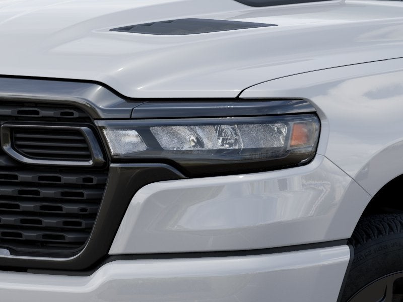 2026 RAM 1500 EXPRESS CREW CAB 4X4 5'7' BOX