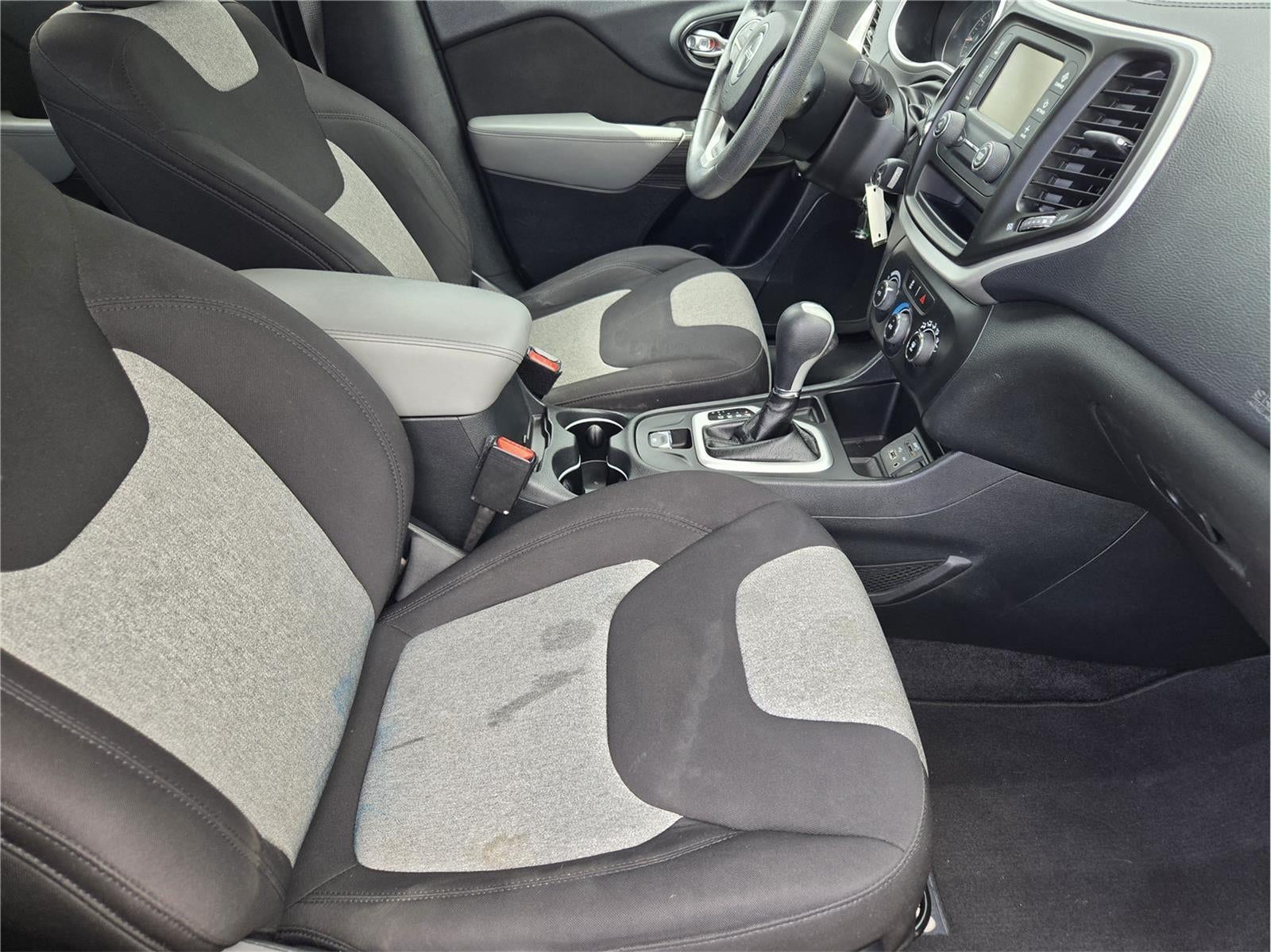 2014 Jeep Cherokee Sport