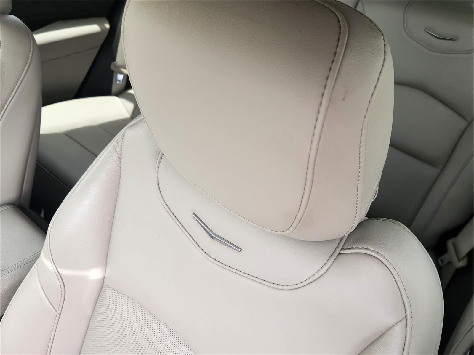 2021 Cadillac XT4 AWD Premium Luxury
