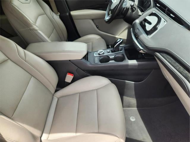 2021 Cadillac XT4 AWD Premium Luxury