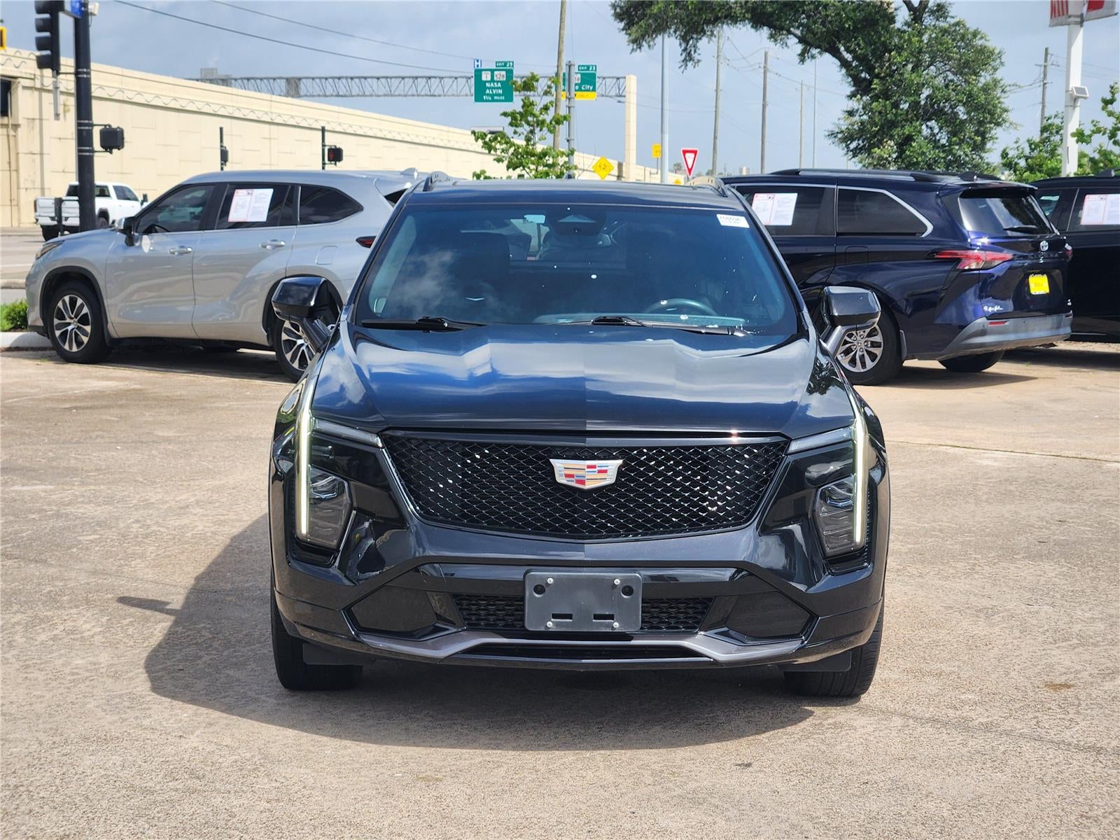 2024 Cadillac XT4 FWD Sport