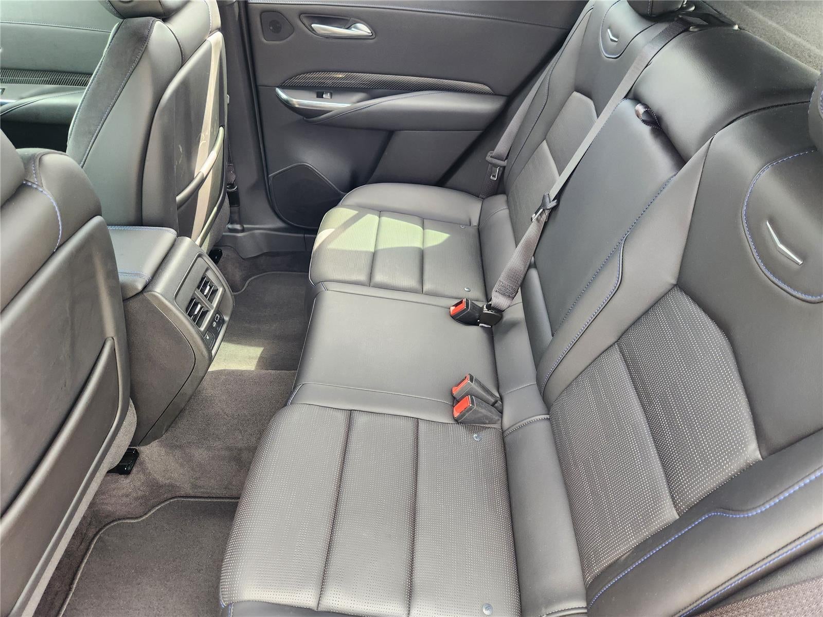 2024 Cadillac XT4 FWD Sport