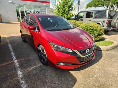 2022 Nissan LEAF SV