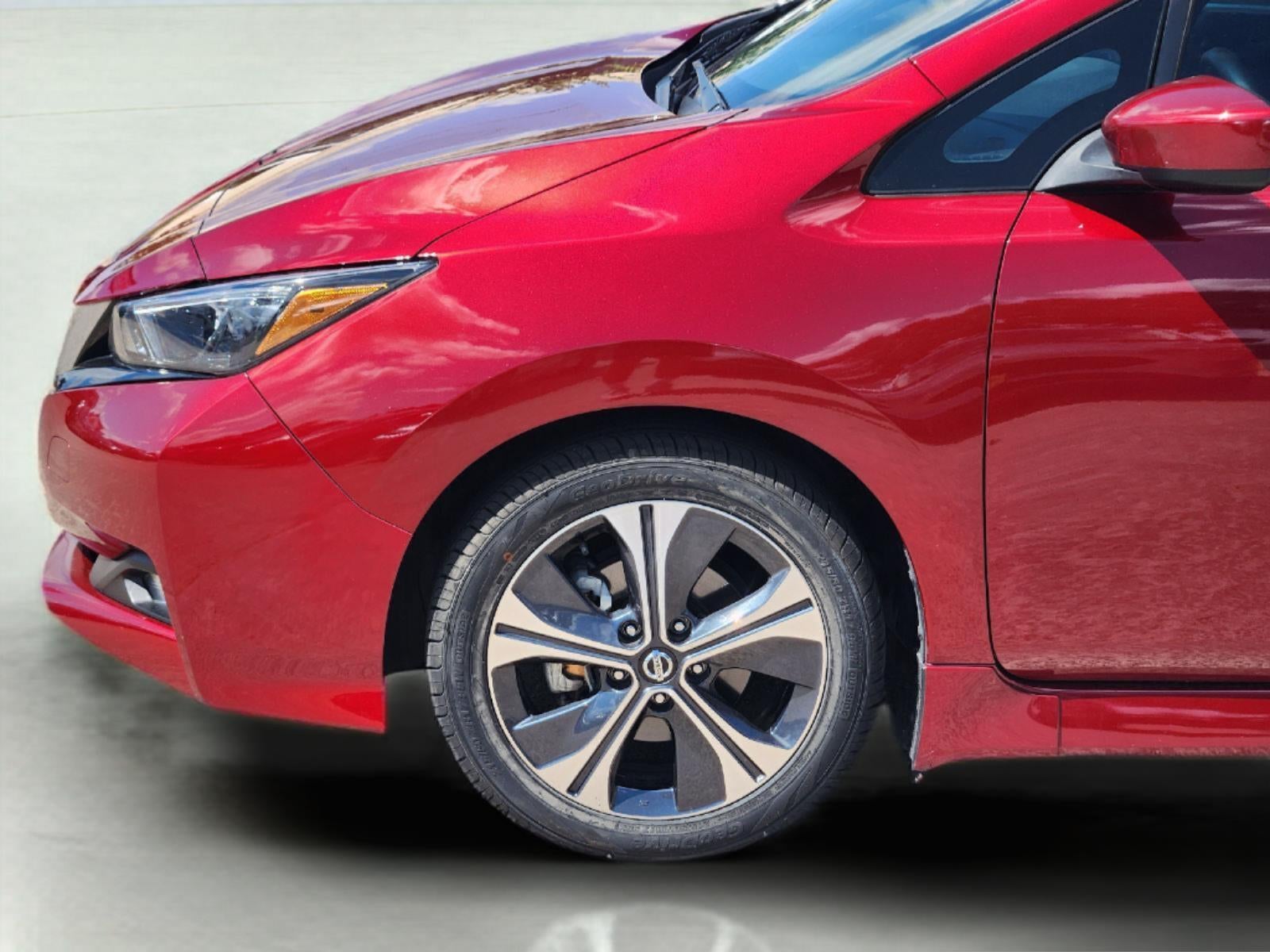 2022 Nissan LEAF SV
