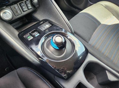 2022 Nissan LEAF SV