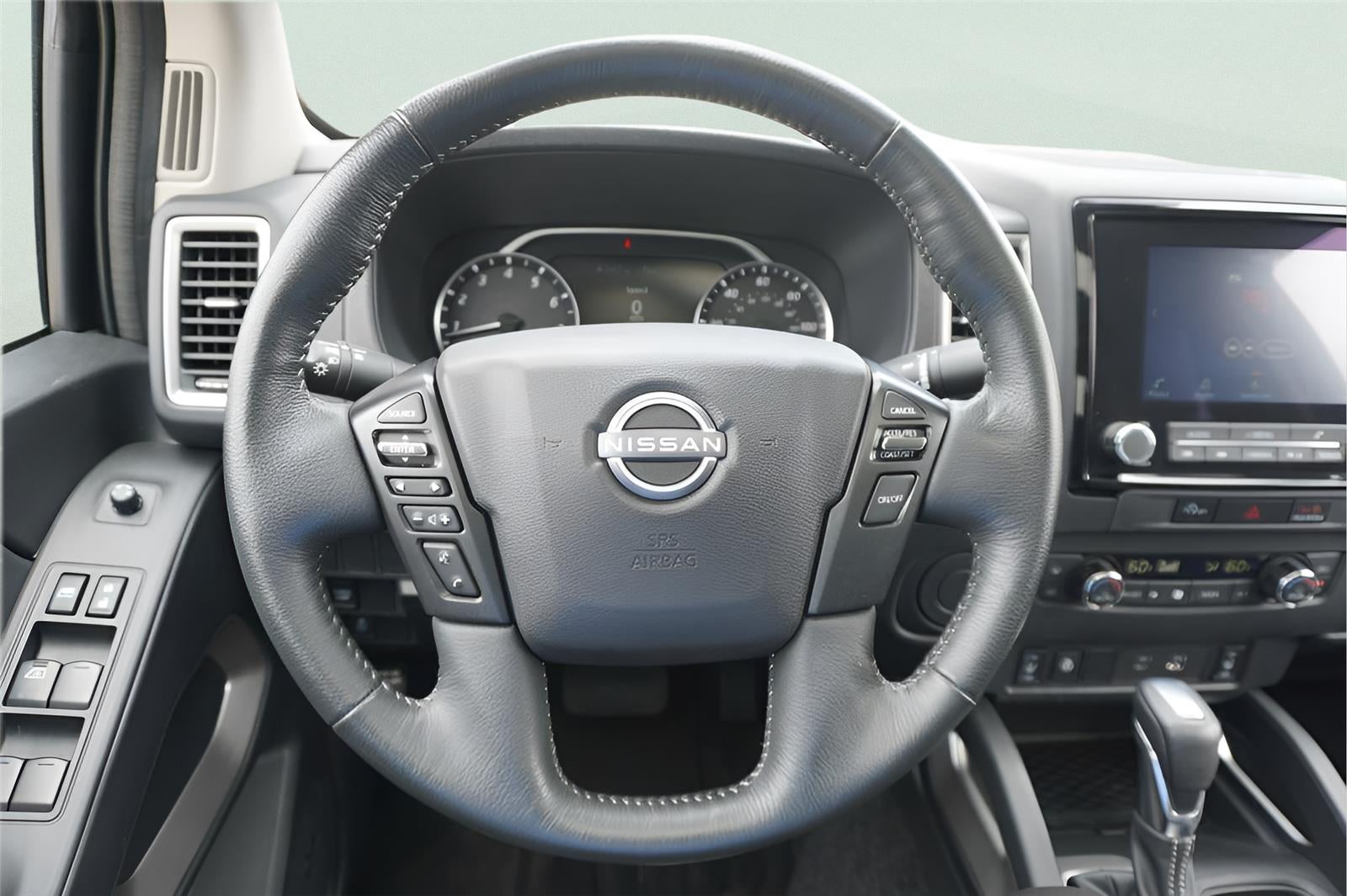 2024 Nissan Frontier SL