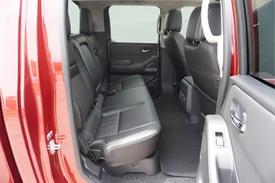 2024 Nissan Frontier SL