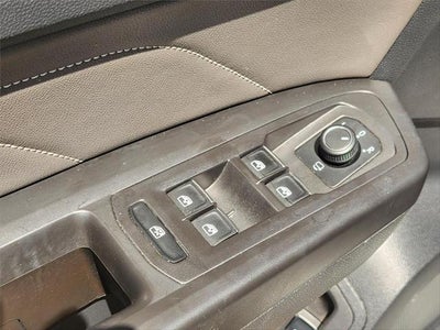 2023 Volkswagen Atlas Cross Sport 3.6L V6 SEL Premium R-Line