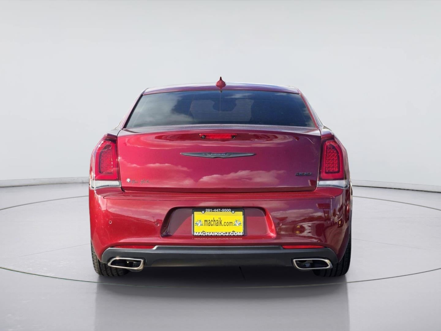 2023 Chrysler 300 Touring L