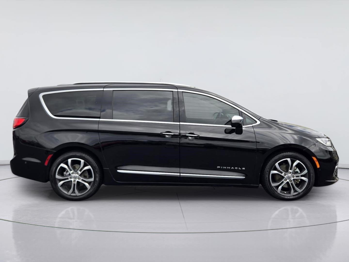 2024 Chrysler Pacifica Pinnacle