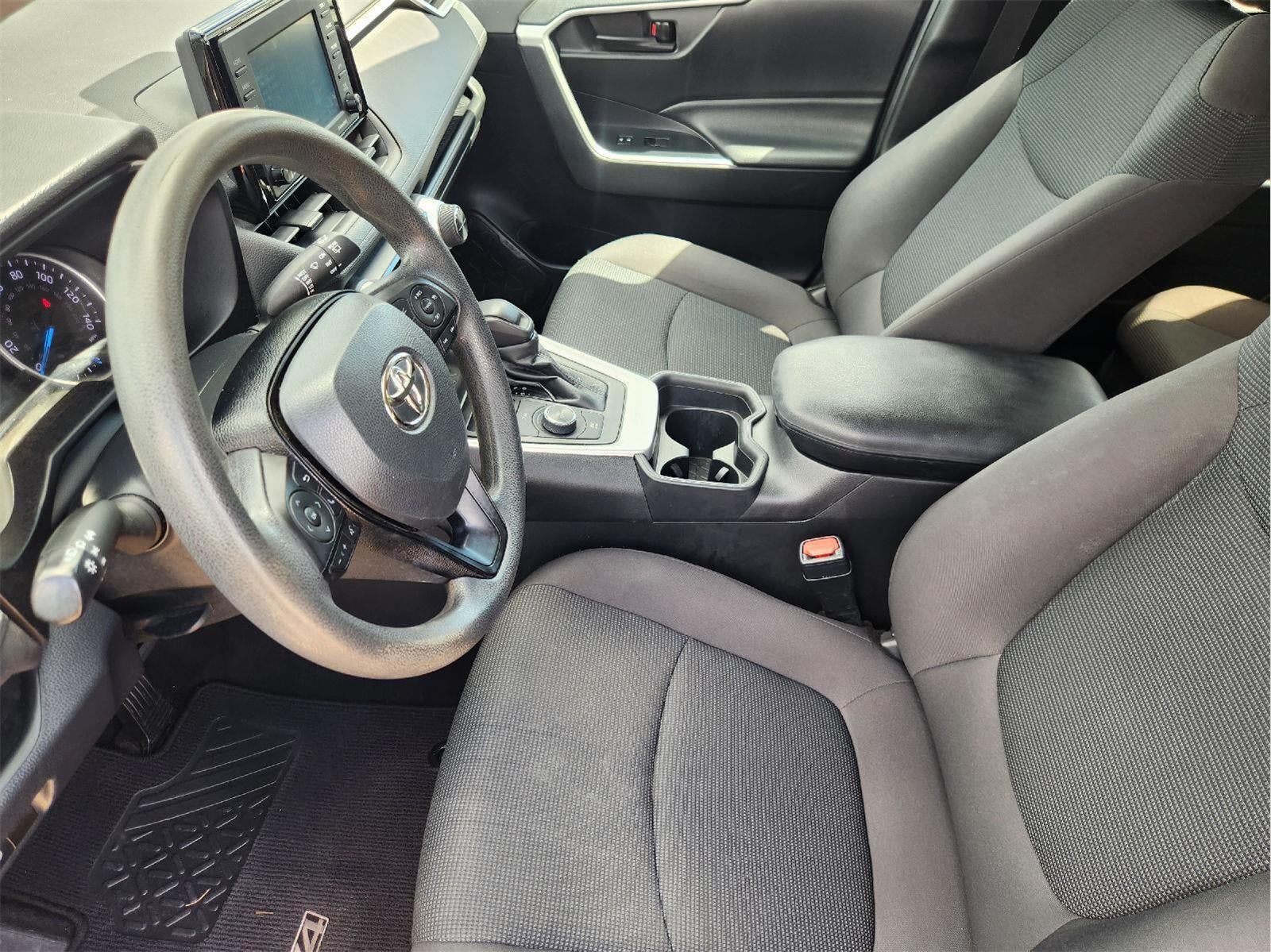 2020 Toyota Rav4 Hybrid LE