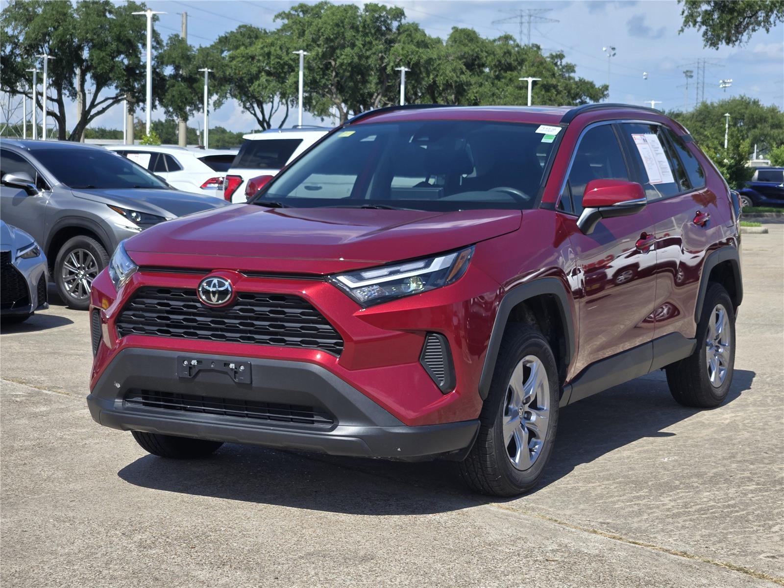 2025 Toyota RAV4 XLE