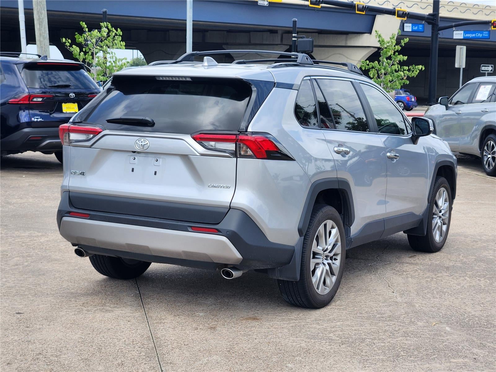 2022 Toyota RAV4 Base