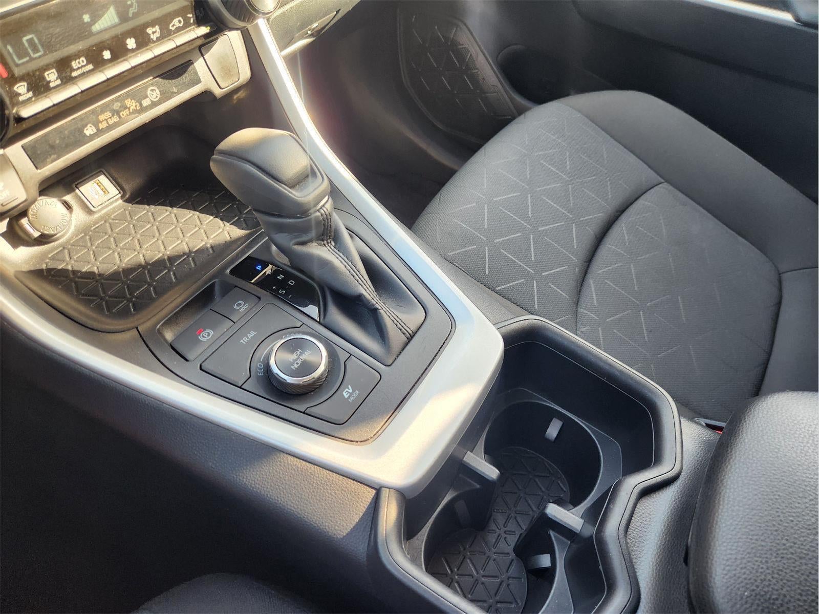 2025 Toyota Rav4 Base