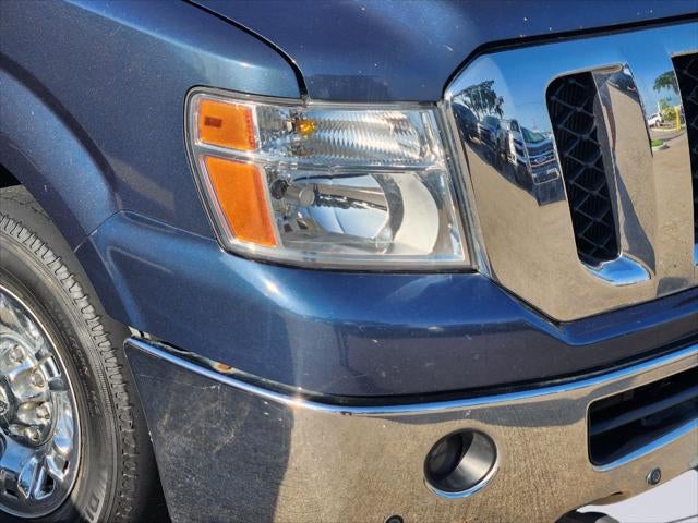 2017 Nissan NV Passenger SL