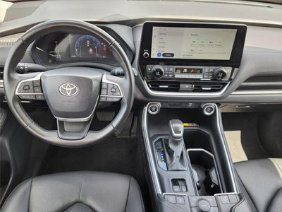 2025 Toyota Grand Highlander XLE