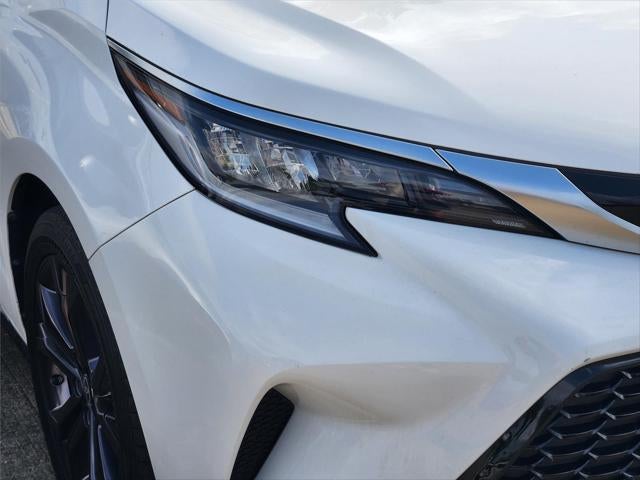 2022 Toyota Sienna XSE 7-Passenger