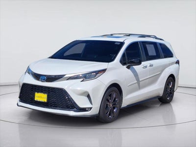 2022 Toyota Sienna XSE 7-Passenger
