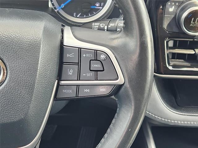 2023 Toyota Highlander Hybrid XLE