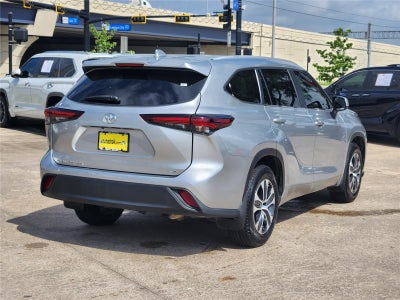 2024 Toyota Highlander XLE