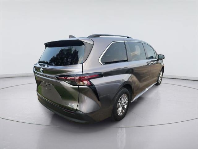 2024 Toyota Sienna XLE 8-Passenger