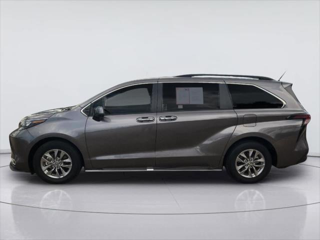 2024 Toyota Sienna XLE 8-Passenger