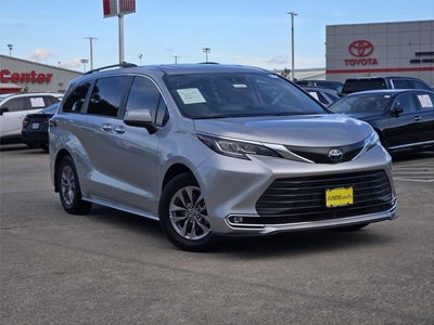 2021 Toyota Sienna HV Base