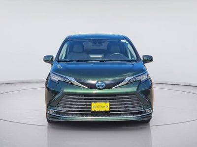 2022 Toyota Sienna XLE 7-Passenger