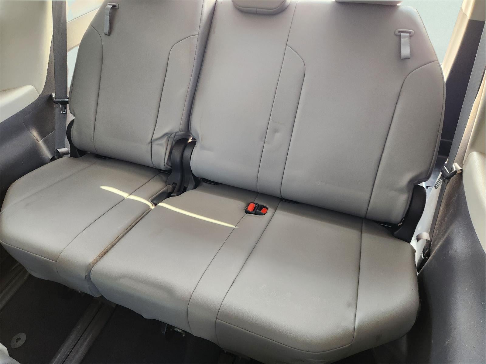 2022 Toyota Sienna XLE 7-Passenger