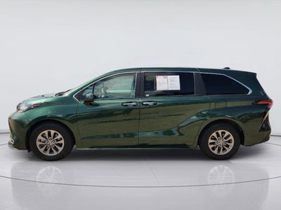 2022 Toyota Sienna XLE 7-Passenger