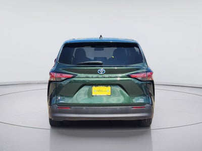 2022 Toyota Sienna XLE 7-Passenger