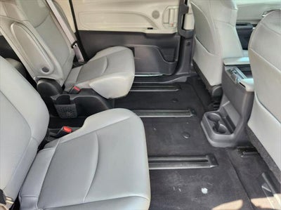 2022 Toyota Sienna XLE 7-Passenger