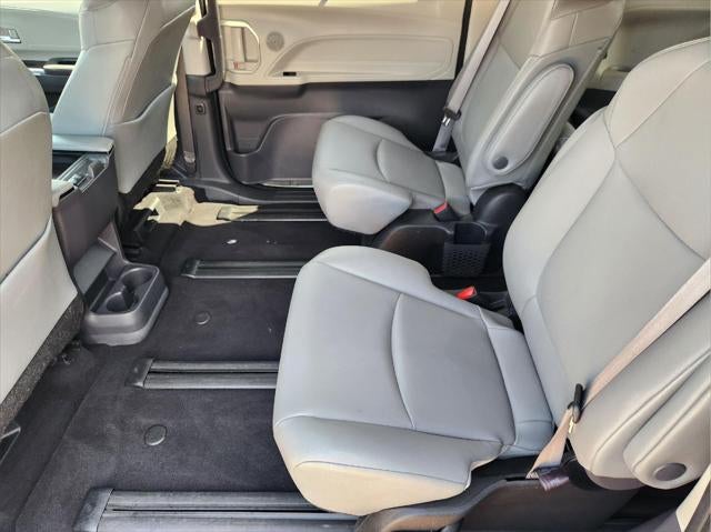 2022 Toyota Sienna XLE 7-Passenger