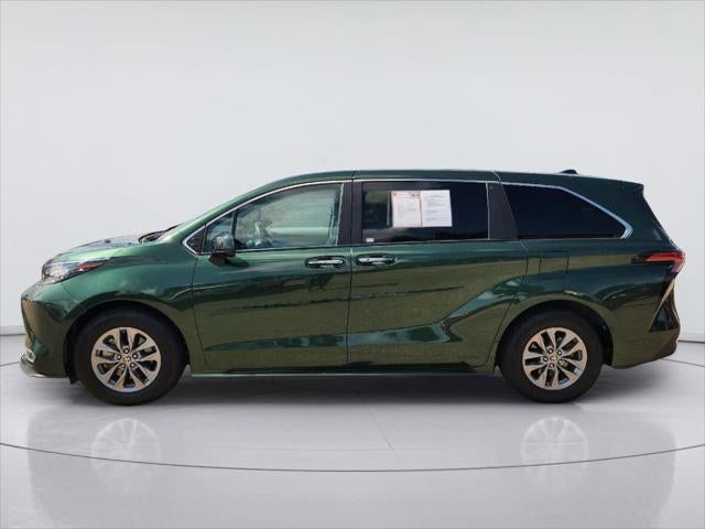 2022 Toyota Sienna XLE 7-Passenger