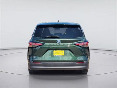 2022 Toyota Sienna XLE 7-Passenger